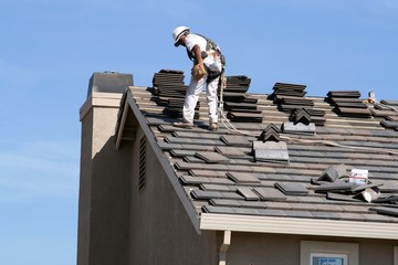 Roofing Flashings – Signs to Call a Roofing Contractor